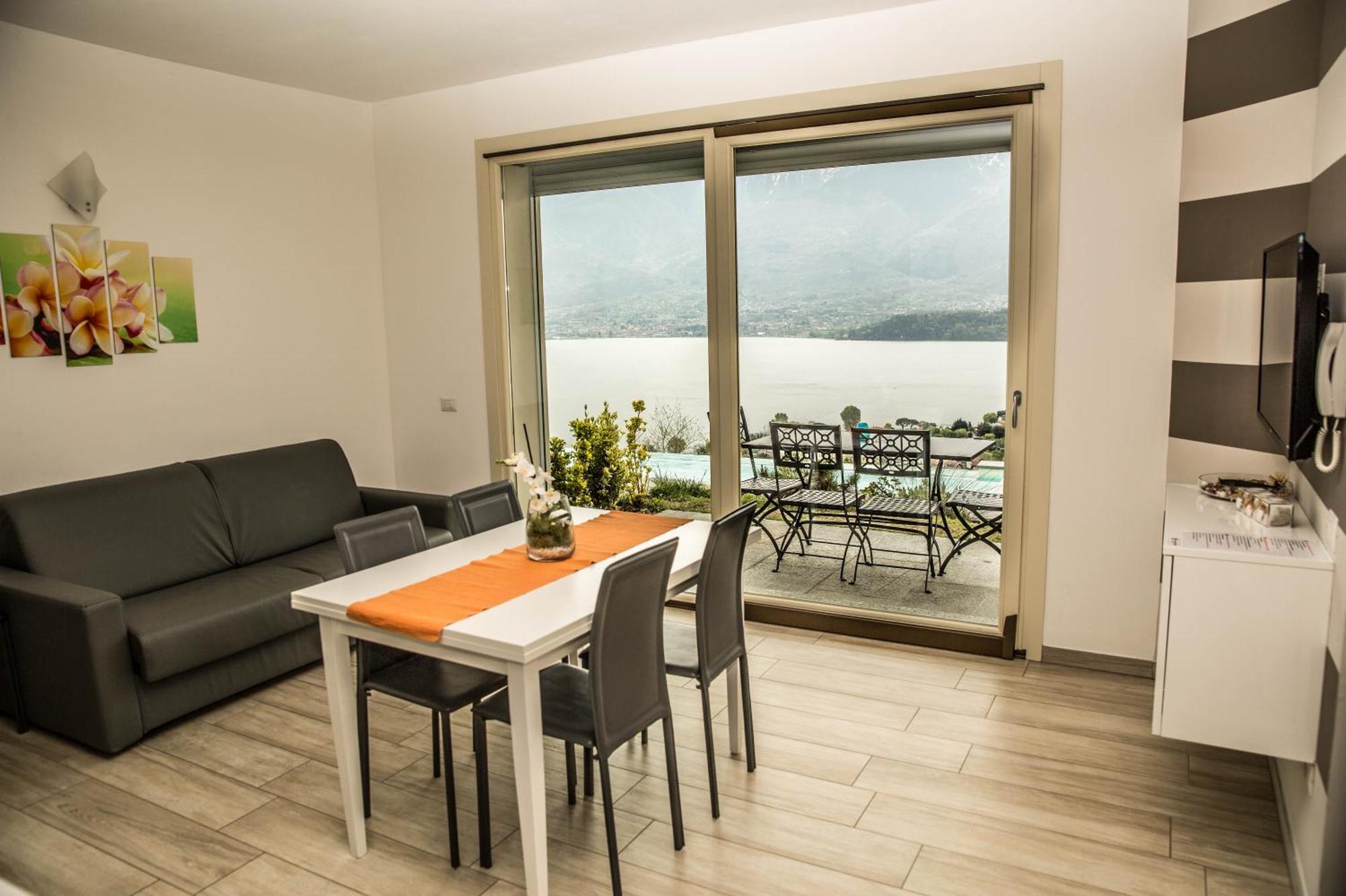 La Collinetta Apartments Vercana Bagian luar foto