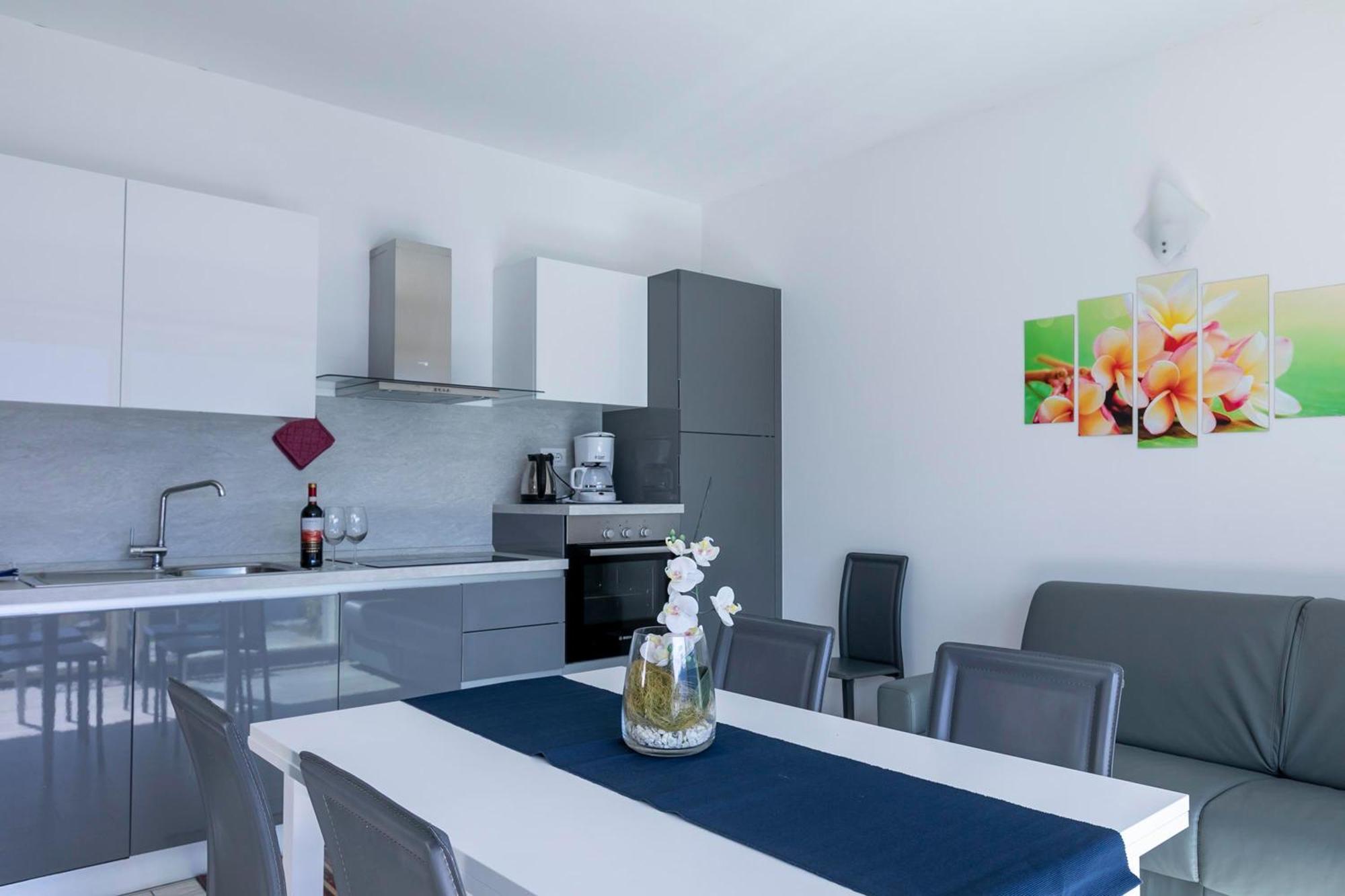 La Collinetta Apartments Vercana Bagian luar foto