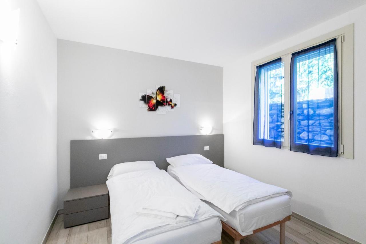 La Collinetta Apartments Vercana Bagian luar foto