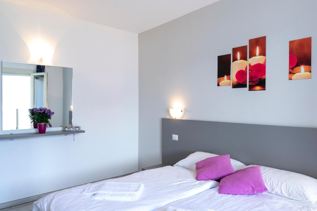 La Collinetta Apartments Vercana Bagian luar foto